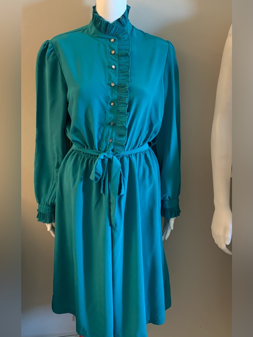 Elegant Teal Dress with Red Belt